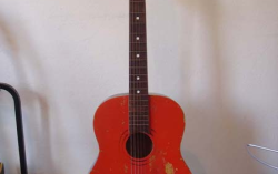 NO NAME (First Guitar ever bought 1981)
